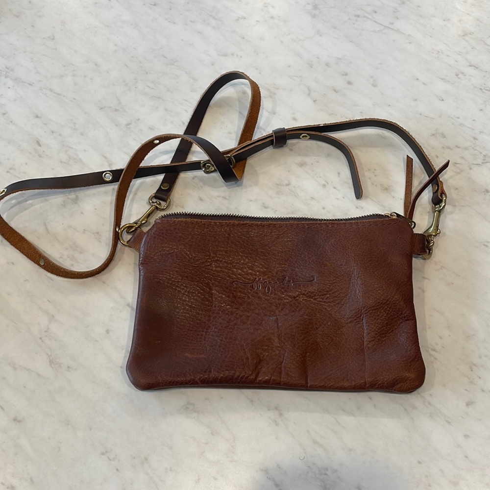 EUC Finn Fickle Goods Crossbody